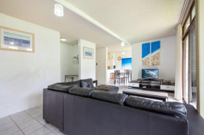 Отель Villa Ellisa, Unit 1/10 Columbia Close  Нельсон Бэй